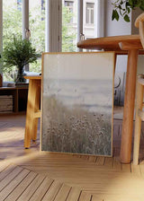 Cuadro minimalista con paisaje costero y vegetación natural en tonos suaves, ideal para decoración relajante y moderna, disponible en kudeko.com.
