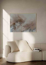 Cuadro abstracto con diseño orgánico y texturizado en tonos beige y marrón, disponible en kudeko.com.