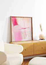 Quadro quadrado abstrato moderno em tons de rosa fúcsia e branco para decoração contemporânea. Disponível em kudeko.com