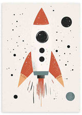 Quadro emoldurado com foguete espacial infantil de formas simples, fundo claro, pequenos pontos pretos, planetas discretos, tons vermelho tijolo, cinzento azulado e bege, estilo infantil nórdico. Disponível em kudeko.com