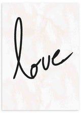 Cuadro minimalista con diseño tipográfico de la palabra "love". kudeko.com