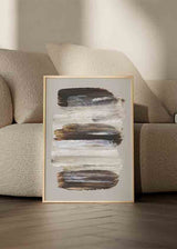 Cuadro abstracto con trazos horizontales en tonos marrones y beige, disponible en kudeko.com.