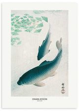 Tableau avec deux carpes koi nageant dans un style Japandi, ambiance décorative épurée et harmonieuse. Disponible sur kudeko.com
