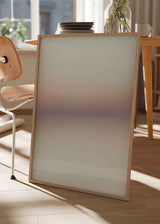 Cuadro minimalista con degradado de tonos suaves y estilo etéreo, ideal para decoraciones nórdicas. Disponible en kudeko.com.