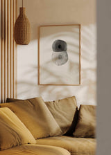 Cuadro japonés minimalista con dos formas circulares en tinta sumi-e, kudeko.com