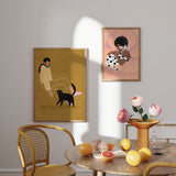 Cuadro ilustrado colorido mujer con gato negro de Bea Muller, kudeko.com