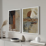 Tableau abstrait avec formes organiques superposées, textures patinées, beige, gris, brun rouille, noir et blanc cassé, dans un style contemporain et épuré. Disponible sur kudeko.com
