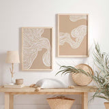 decoración con cuadros, ideas - Conjunto de dos cuadros, ilustraciones abstractas en beige y blanco. Una combinación de cuadros hechos para convivir el uno con el otro