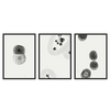 Conjunto de tres cuadros minimalistas en blanco y negro con diseños abstractos de tinta japonesa, kudeko.com\n