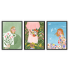 Conjunto de tres cuadros ilustrados con flores y figuras femeninas coloridas, kudeko.com\n