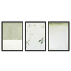 Conjunto de tres cuadros abstractos verdes y blancos con marco negro, kudeko.com\n
