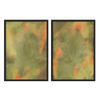 Set aus zwei Wandbildern mit abstrakten organischen Formen in Olivgrün, warmem Beige und Korallenorange, in einem modernen, ruhigen Stil für harmonische Wandgestaltung. Erhältlich auf kudeko.com