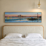 Horizontales Wandbild, das die Schönheit einer bei Sonnenuntergang beleuchteten Brücke einfängt. Erhältlich auf kudeko.com.