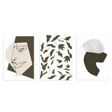 Ensemble de trois tableaux avec visage abstrait linéaire, formes organiques botaniques et composition courbe en beige, blanc et marron foncé, dans un style abstrait contemporain. Disponible sur kudeko.com