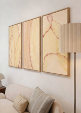 Composición de tres cuadros decorativos de estilo minimalista y orgánico, ramas y hojas suaves en acuarela, modelo Ramas Suaves