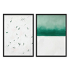 Conjunto de dos cuadros abstractos verdes con pétalos y formas difusas en marco negro, kudeko.com\n