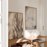 Cuadro de flores blancas con pétalos delicados y textura suave. Disponible en kudeko.com.