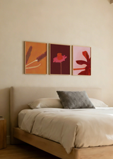 Conjunto de tres cuadros decorativos de estilo colorido y ilustración, trío floral cálido y expresivo, modelo Three Combo - Flores Encendidas