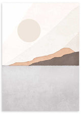Gerahmtes Wandbild mit Küsten- oder Seelandschaft, sanften Bergen, beiger Kugel, hellgrauem Wasser, Sand-, Altrosa- und Taupetönen im minimalistischen Stil. Erhältlich auf kudeko.com