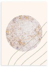 Quadro emoldurado com grande círculo marmoreado em branco pérola, bege e dourado, fundo creme, linhas curvas verde oliva, estilo minimalista e contemporâneo. Disponível em kudeko.com