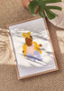 Cuadro infantil de ilustración artística de bebé con lazo y pijama