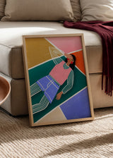 Tableau illustré coloré représentant une femme allongée sur un fond géométrique de Bea Muller. Disponible sur kudeko.com