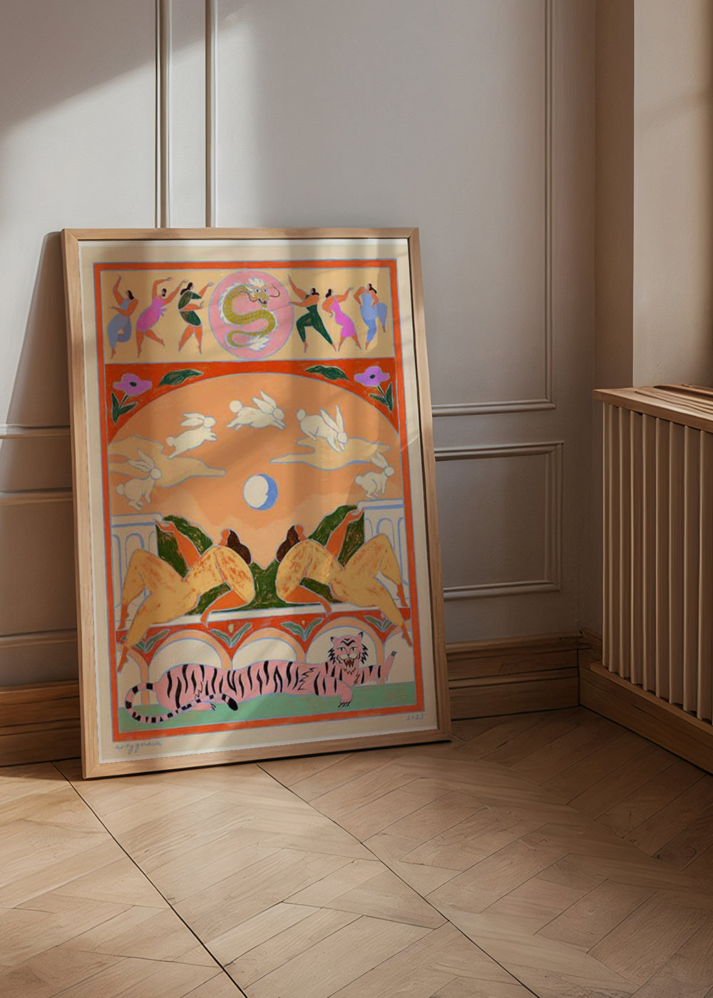 Gerahmtes Wandbild mit weißen Kaninchen unter einem zentralen Mond, tanzenden Figuren, kreisförmigem Drachen und rosa Tiger, in Pfirsich, Koralle, Grün und Creme, im dekorativen symbolischen Illustrationsstil. Erhältlich auf kudeko.com