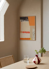 Tableau avec composition abstraite de blocs beige, crème, noir, blanc et orange, cercles corail, textures superposées et style géométrique contemporain. Disponible sur kudeko.com