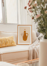 Cuadro decorativo de estilo minimalista y orgánico colocado en salón, jarrón bohemio en tonos tierra, modelo Jarrón Bohemio IV