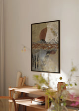 Tableau abstrait avec formes organiques superposées, textures patinées, beige, gris, brun rouille, noir et blanc cassé, dans un style contemporain et épuré. Disponible sur kudeko.com