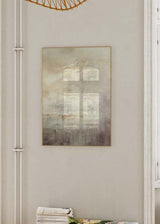 Cuadro de textura abstracta en tonos beige, gris claro, blanco roto y topo suave, con composición etérea y estilo abstracto. Disponible en kudeko.com