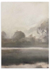 Cuadro de paisaje brumoso con árboles difuminados, agua tranquila, tonos gris, beige y antracita, de estilo naturaleza y paisajes. Disponible en kudeko.com