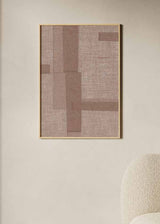 Wandbild mit überlagerten textilen Blöcken in Beige, Sand, Taupe und sanftem Braun, gleichmäßiger Bildwirkung und klarer geometrischer Gestaltung für eine ausgewogene Wanddekoration. Erhältlich auf kudeko.com