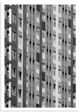 cuadro de fotografía de fachada edificio y ventanas en blanco y negro. Lámina decorativa.