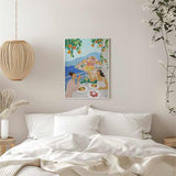 Cuadro de escena mediterránea con dos mujeres en terraza, mar azul, pueblo de Positano, naranjos colgantes y casas en tonos pastel, de estilo ilustración. Disponible en kudeko.com