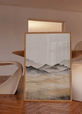 Cuadro de estilo abstracto con montañas en tonos claros y grises