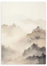 Wandbild mit ferner Berglandschaft in beigem Nebel, Taupegrau und Rauchbraun, mit Baumschichten und ruhigem Naturstil für harmonische Wandgestaltung. Erhältlich auf kudeko.com