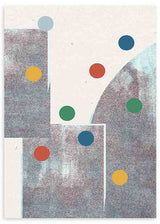 Tableau avec cercles bleu, vert, moutarde et terre cuite sur formes géométriques grises texturées, fond crème et style vintage rétro équilibré. Disponible sur kudeko.com