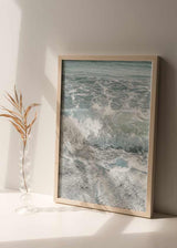Decoración con cuadros, ideas - Cuadro fotográfico de playa y con oleaje. Una obre muy veraniega y fresca, cargada del azul del océano y el mar.
