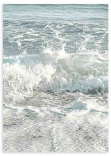 Cuadro fotográfico de playa y con oleaje. Una obre muy veraniega y fresca, cargada del azul del océano y el mar.