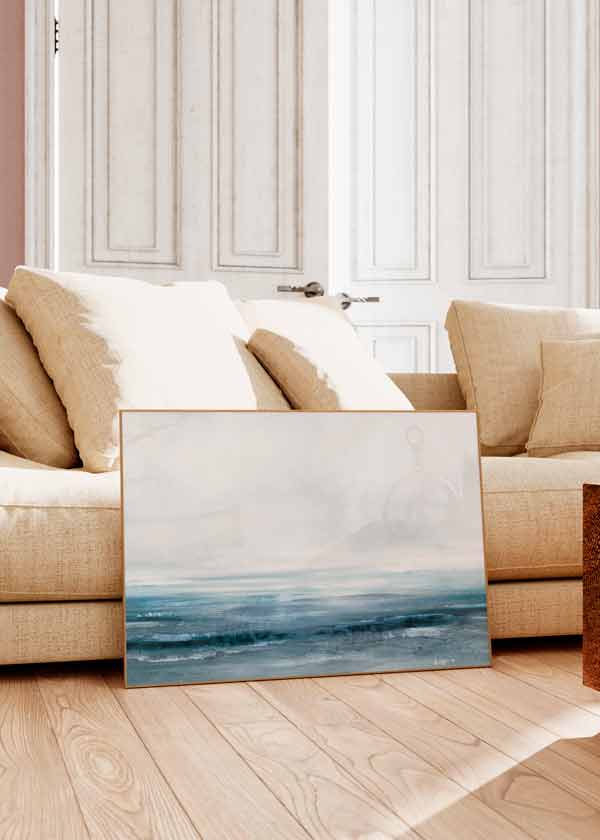 Cuadro horizontal con paisaje marino abstracto en tonos azul petróleo, turquesa, gris suave y blanco, con horizonte difuso y atmósfera serena de estilo abstracto. Disponible en kudeko.com