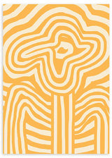 Gerahmtes Wandbild mit abstrakter Blume in Senfgelb und Weiß, wellenförmigen Linien, klarer grafischer Komposition und modernem Illustrationsstil. Erhältlich auf kudeko.com