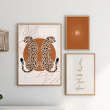 Wandbild mit englischem Schriftzug in brauner Handschrift auf hellbeigem Hintergrund, minimalistischer Typografie und klarer länglicher Komposition. Erhältlich auf kudeko.com