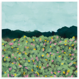 Lámina decorativa sin marco de estilo orgánico y abstracto, paisaje floral sereno con sierra al fondo, modelo Sierra serena II