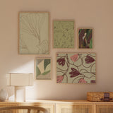 Mural decorativo de cinco piezas de estilo minimalista y orgánico, formas orgánicas verdes y flores de trazo suave, modelo Mural III - Organic Green Shapes