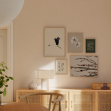 Mural decorativo de cinco piezas de estilo minimalista y orgánico, mural sereno de naturaleza con flores y cigüeña, modelo Mural III - Tierra serena
