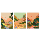 Conjunto de tres cuadros coloridos con paisajes abstractos y sol rojo. kudeko.com