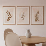 decoración con cuadros, ideas - conjunto de cuadros florales de estilo nórdico y tonos tierra - kudeko