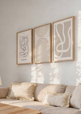 Conjunto de tres cuadros decorativos de estilo minimalista y abstracto, trío abstracto de líneas y formas beige, modelo Three Combo - Figure Sketch