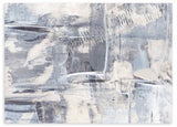 Horizontales Wandbild mit abstrakter Komposition, überlagerten Texturen, weichen Flächen und breiten Spuren in Grau, Off-White und Graublau, im modernen ausgewogenen Stil. Erhältlich auf kudeko.com